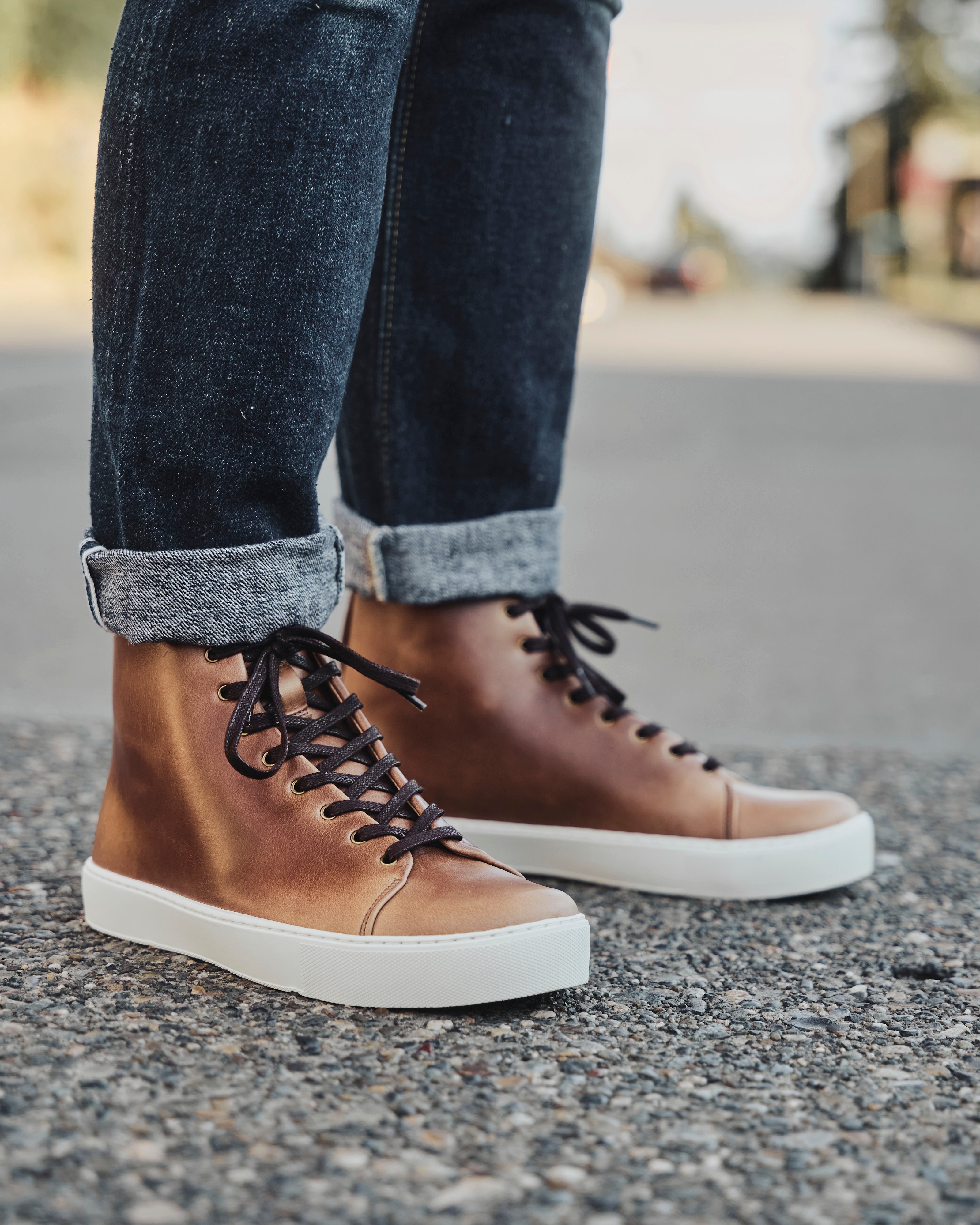 Overstone Hi Derby Sneaker - Natural Chromexcel