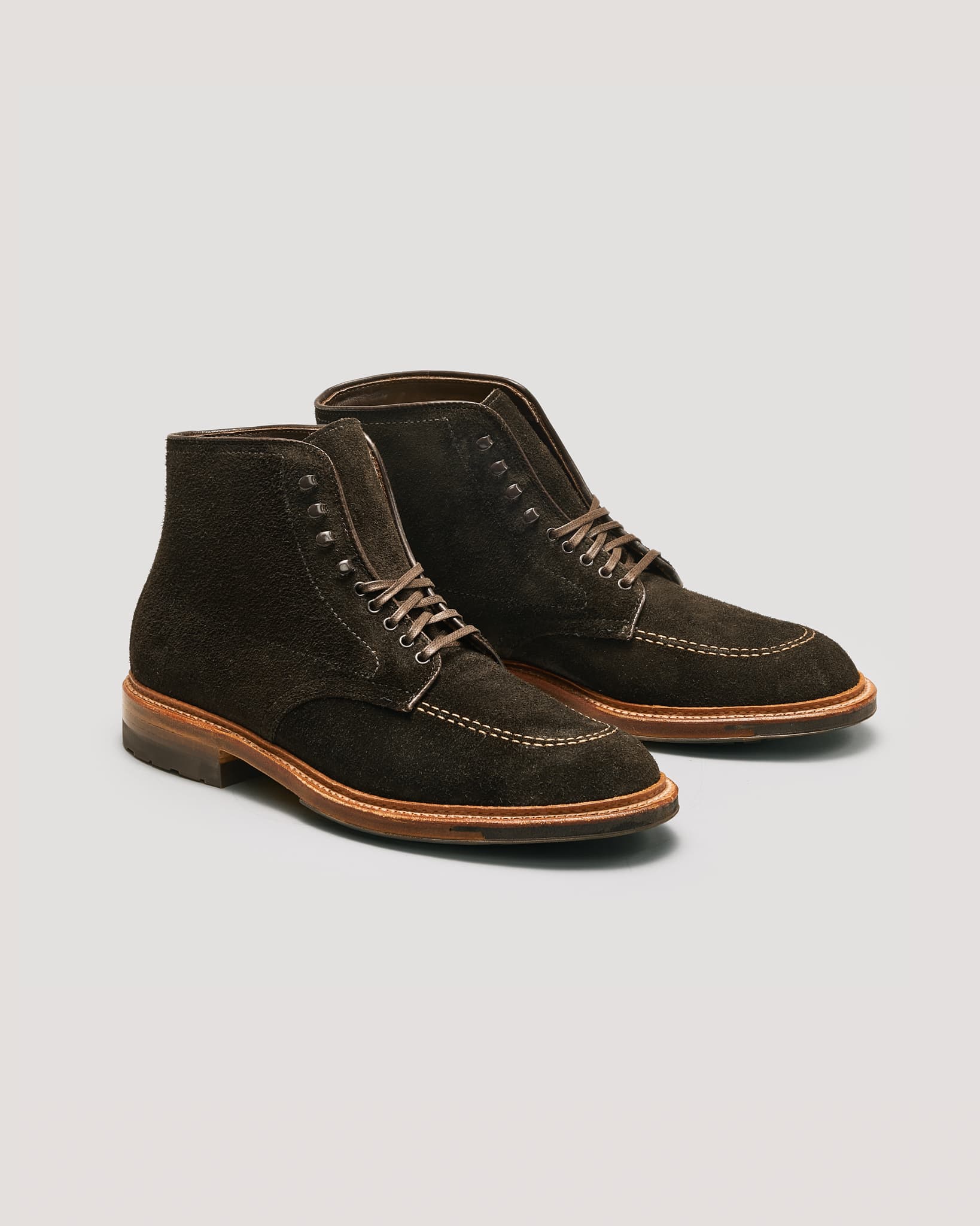 "Cascade" Indy Boot in Earth Reverse Chamois, Trubalance Last