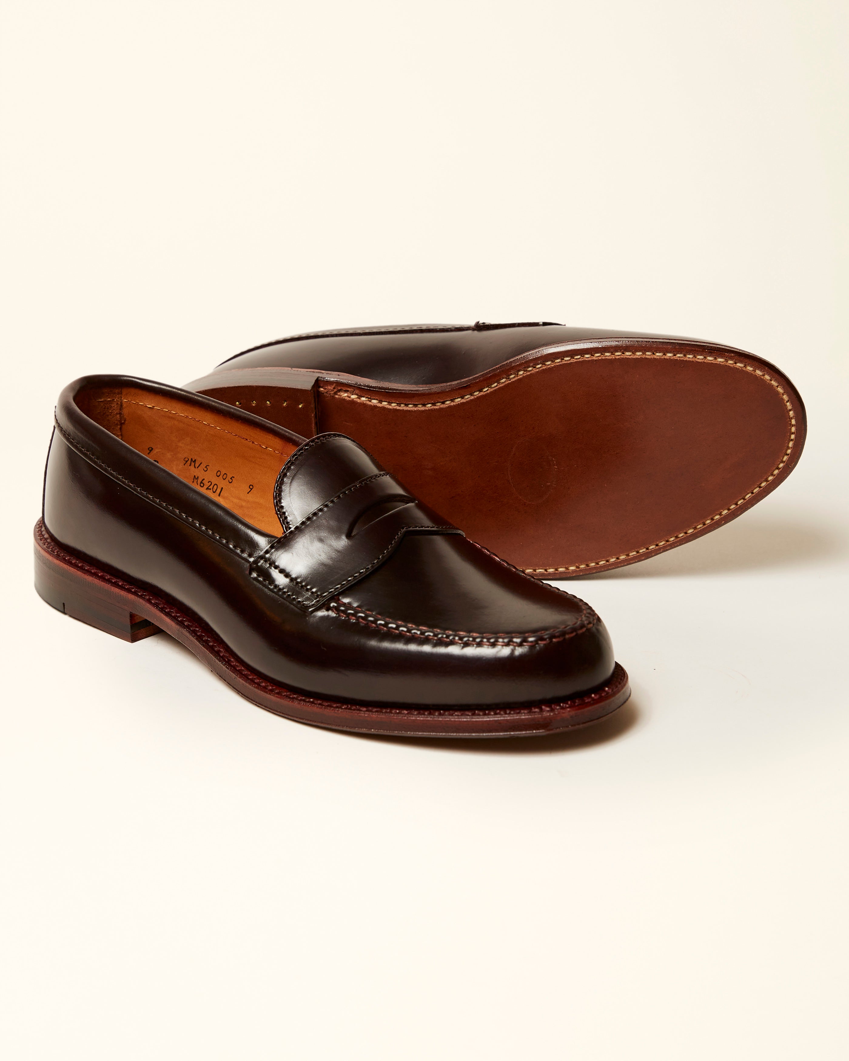 "University" 986A Leisure Handsewn Loafer in Color 8 Shell Cordovan, Van Loafer