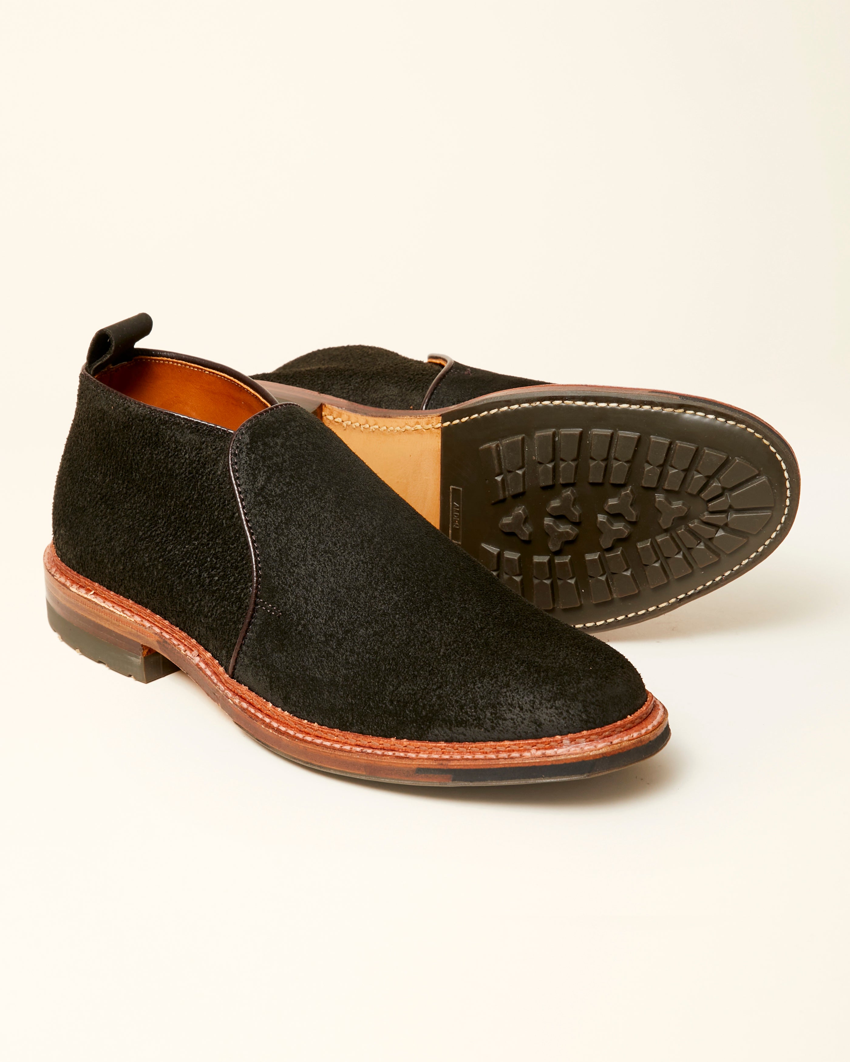 "Grays Harbor" Slip-On Chukka Boot in Earth Reverse Chamois, Barrie Last